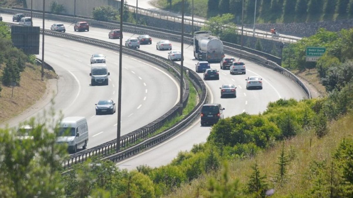 TEM’de 46 gün sürecek onarım çalışması! Ankara istikametinde trafik D-100’den verilecek