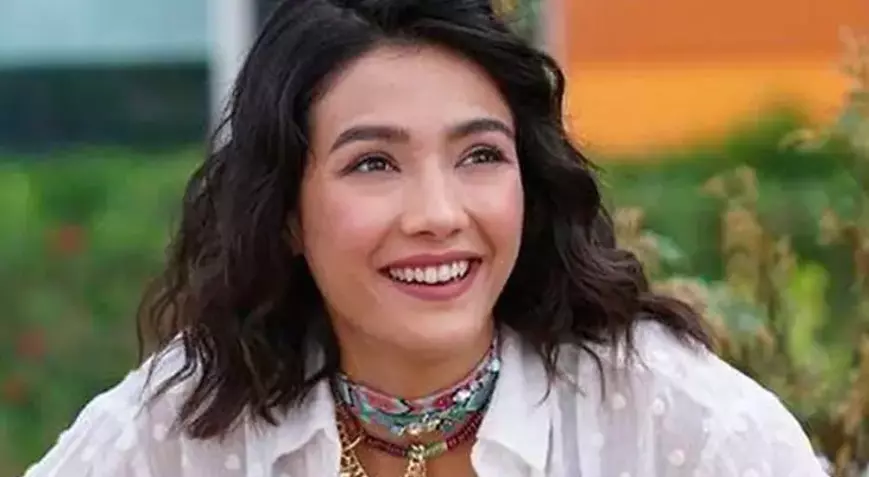 Aybüke Pusat imaj değiştirdi