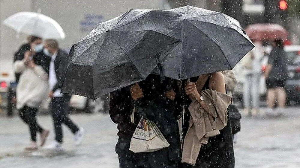 Sıcaklıklar ülke genelinde düşüyor! İstanbul dahil 14 ile sarı uyarı