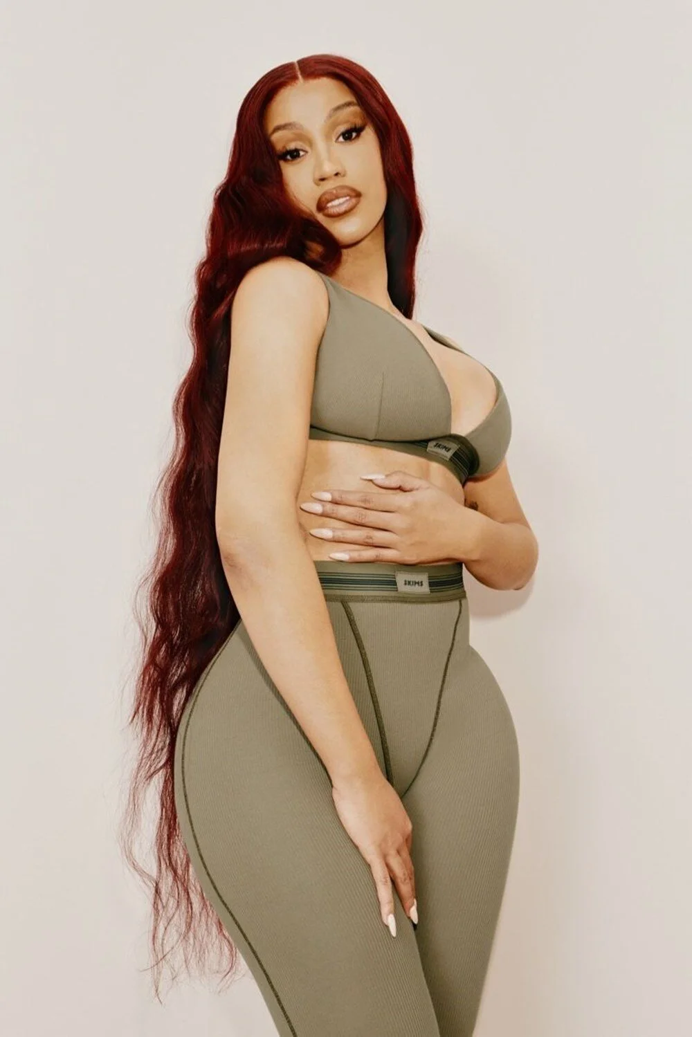 Cardi B’den Rapunzel temalı moda tanıtımı