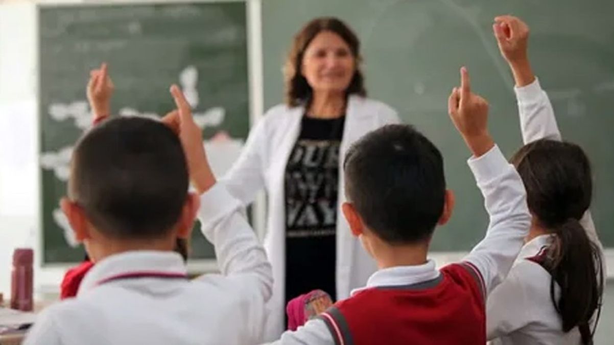 MEB’den yeni düzenlemeler! Sınıf geçme puanı yükseltildi