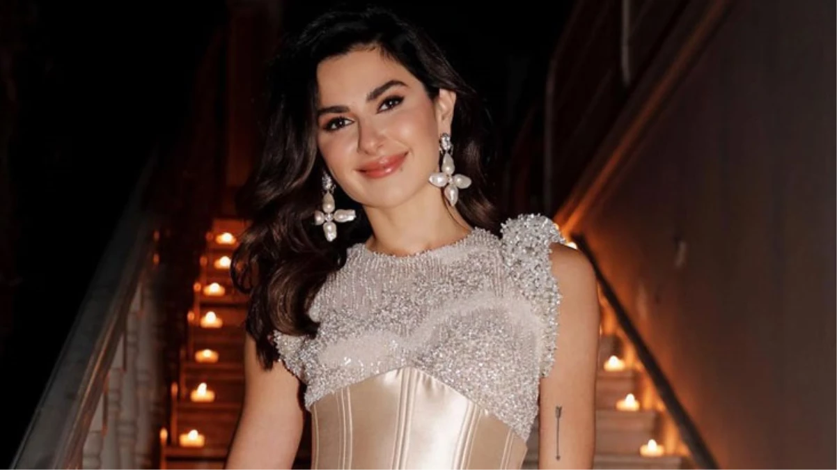 Korse detaylı elbise giyen Nesrin Cavadzade’nin tarzı hiç beğenilmedi