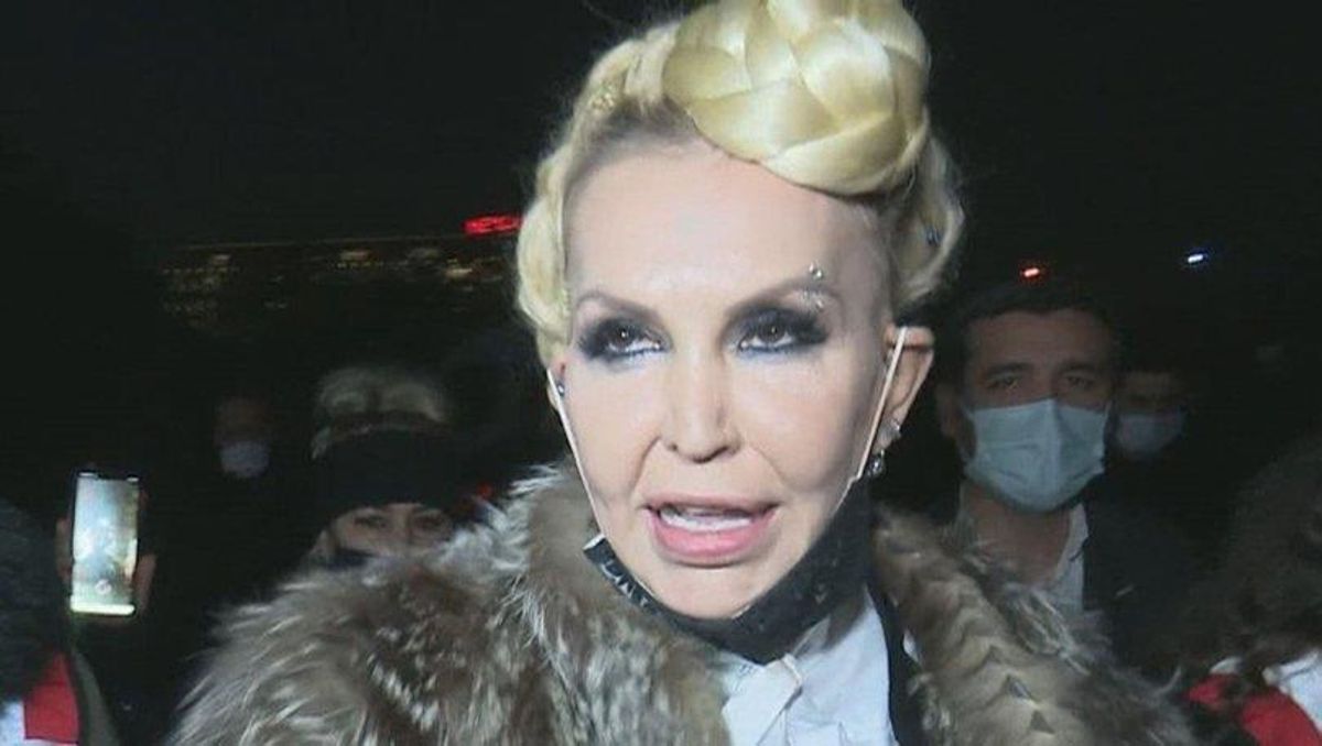 “Sisi” lakaplı Seyhan Soylu “İzzet Yıldızhan’la büyük aşk yaşadık” demişti… İzzet Yıldızhan’ın “Sisi” çilesi bitmiyor!