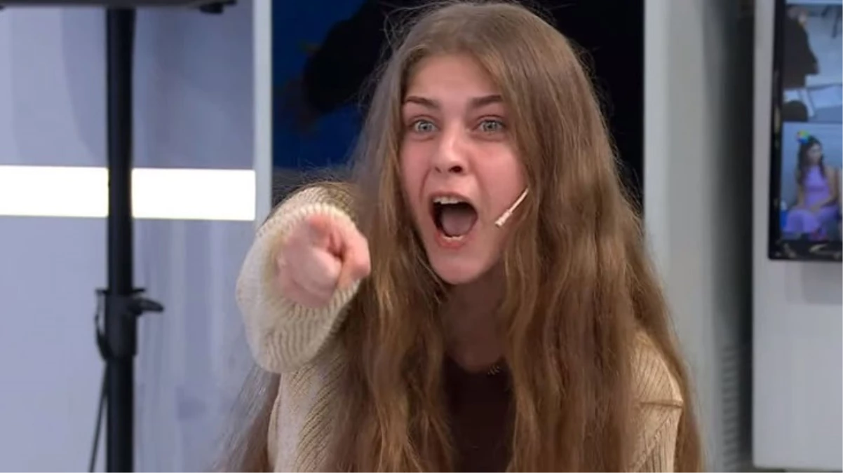 Müge Anlı’da ortalık karıştı! Ablasının ölümünde şüpheli gösteren kadın, canlı yayında sinir krizi geçirdi