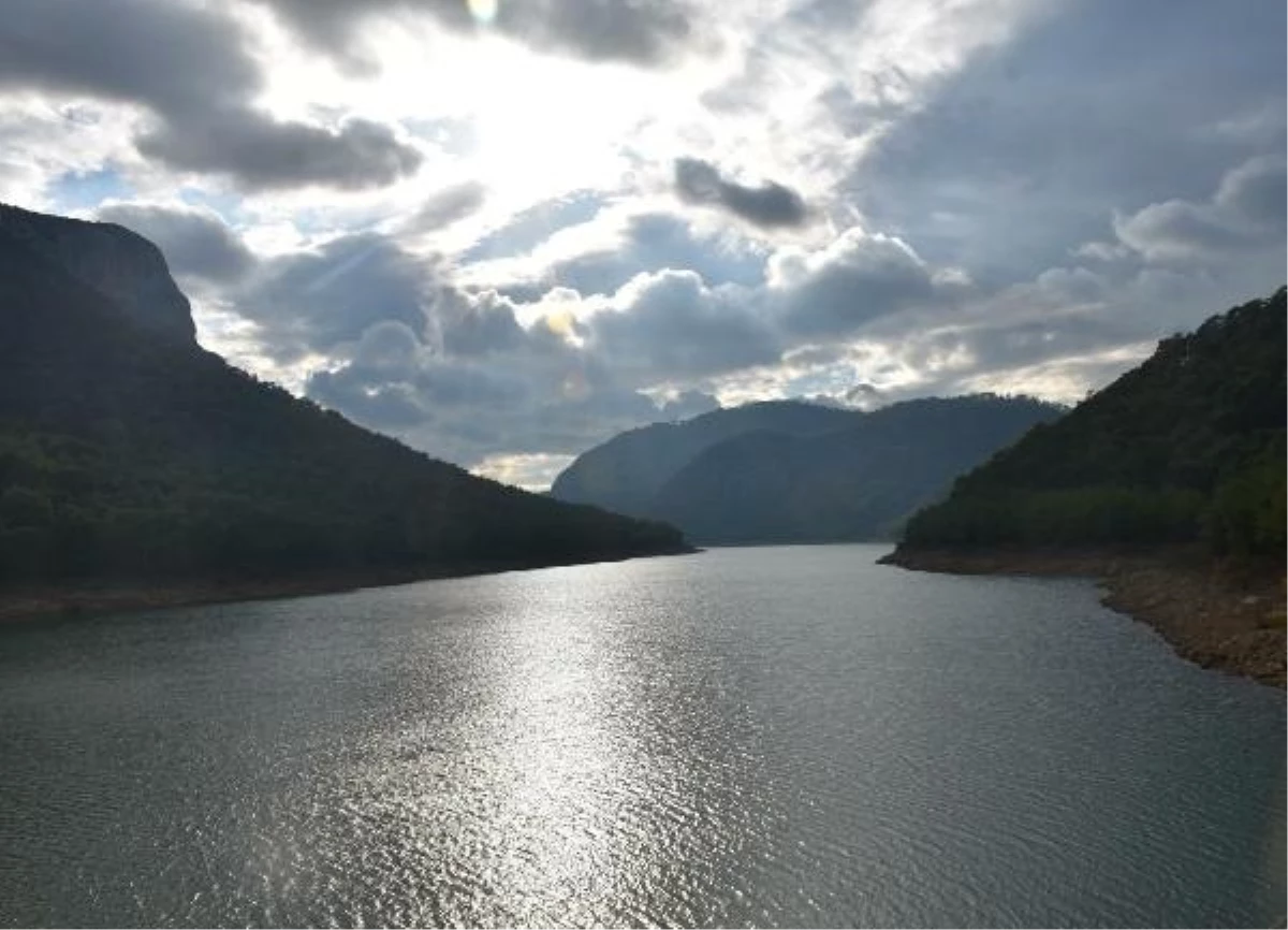 İzmir’deki Barajlardaki Su Seviyesi Rekor Düşük Seviyede