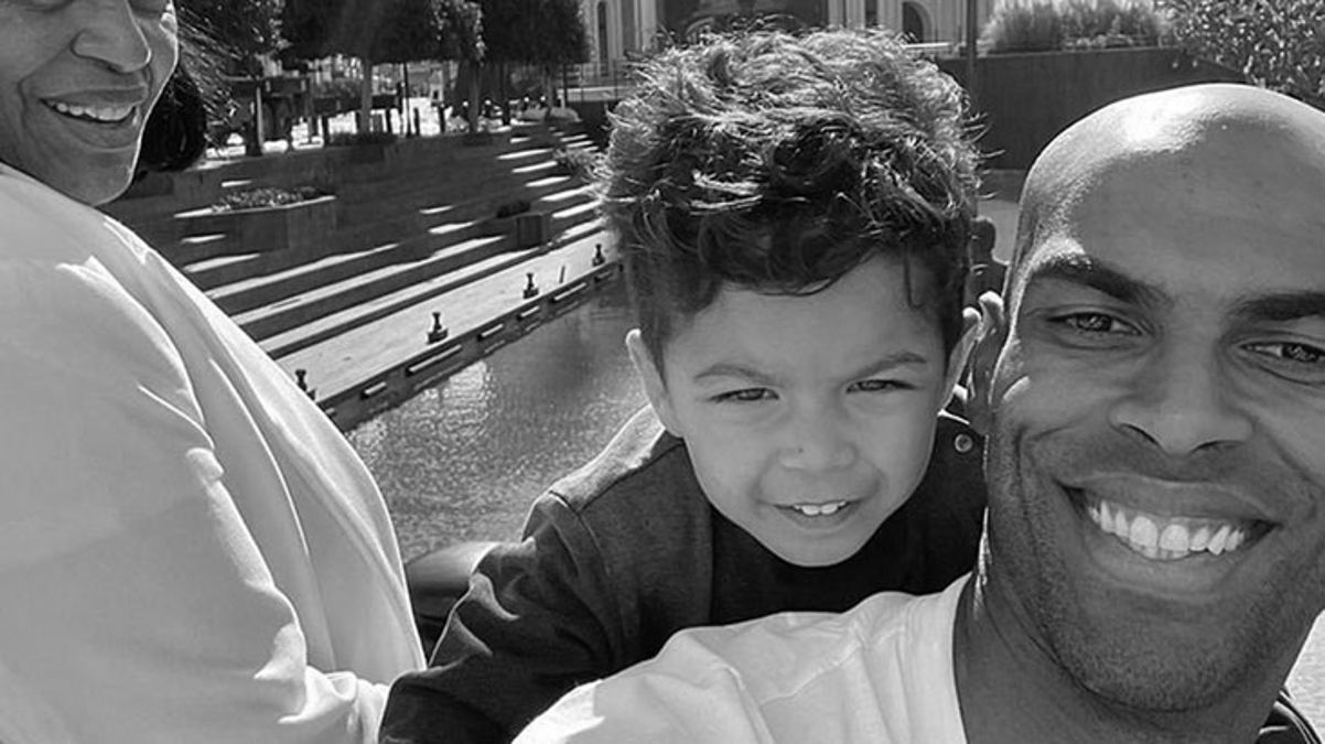 Antalyasporlu Naldo’nun geçtiğimiz ay trafik kazası geçiren oğlu Davi hayatını kaybetti