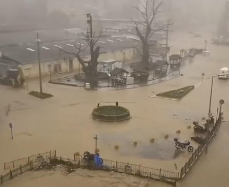 Zonguldak'ta olumsuz hava koşulları nedeniyle eğitime 1 gün ara verildi