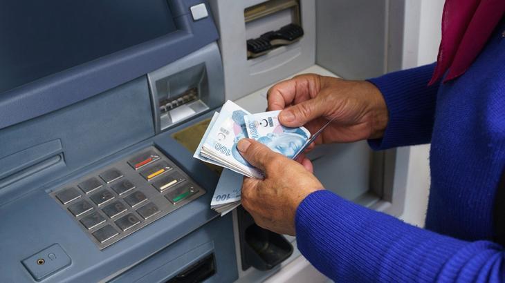 Bankada parası olanlar dikkat: Faizler değişiyor, işte piyasadaki en baskın oran