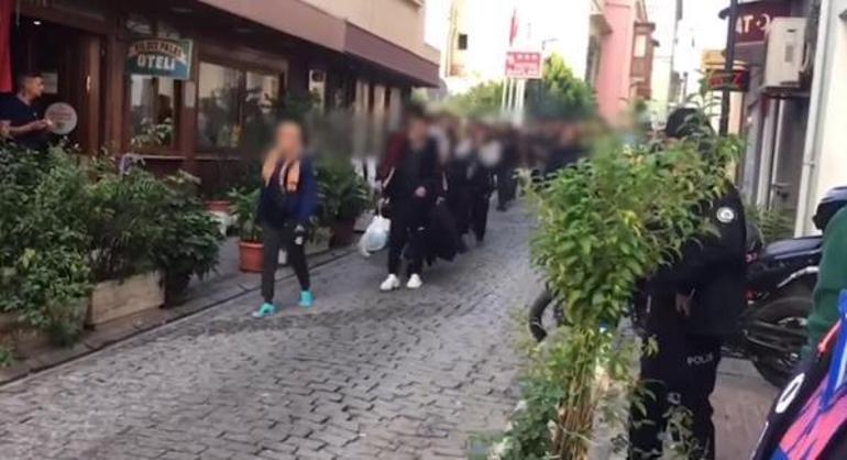 İzmir’de 'Kalkan' operasyonu; 309 kaçak göçmen yakalandı