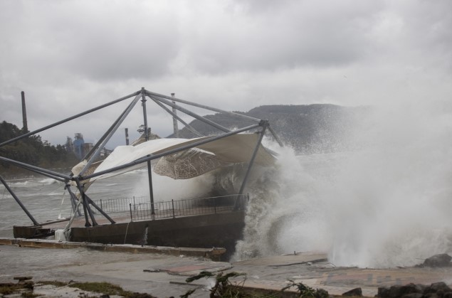 Zonguldak ve İskenderun'da olumsuz hava koşulları nedeniyle eğitime 1 gün ara verildi