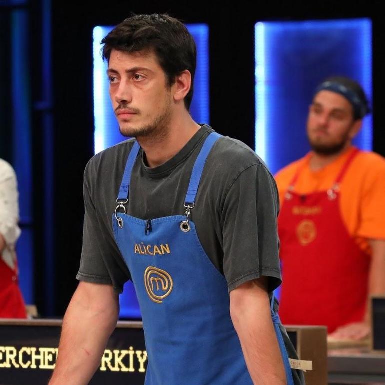 MasterChef Alican hastalığını açıkladı: Doktorlar mesleğimi bırakmamı söylüyor!