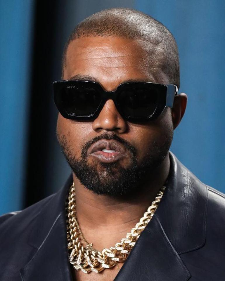 Kanye West Yahudi karşıtı söylemleri için özür diledi!