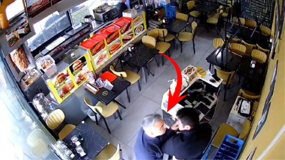 Emniyet müdürü de bunu yaparsa! Eski polis memurunun iş yerini basıp darbetti