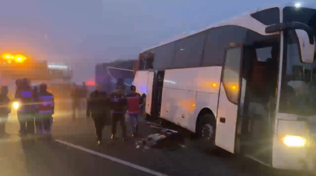 Kuzey Marmara otoyolunda 11 kişinin öldüğü zincirleme kazadan ilk görüntüler