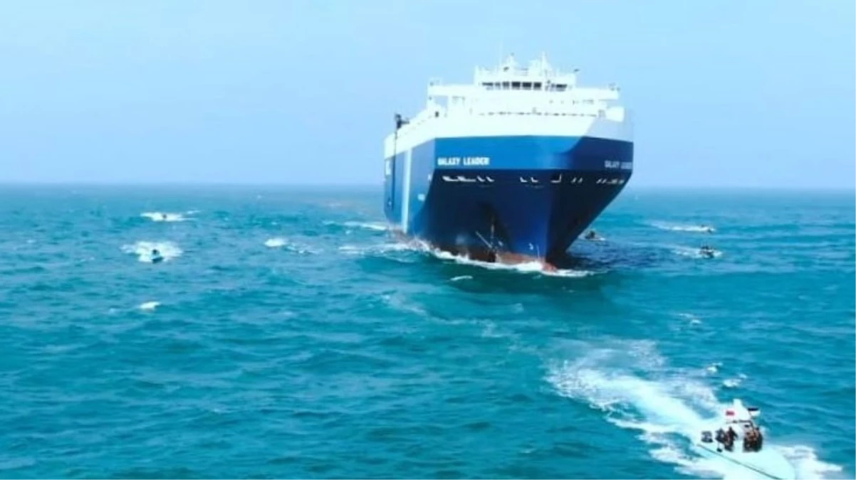 Husiler, Kızıldeniz’de İsrail gemilerini vurmaya devam edeceklerini açıklayıp ABD’yi tehdit etti