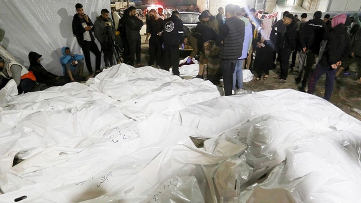 İsrail, Gazze’de mülteci kampını vurdu! En az 70 sivil hayatını kaybetti