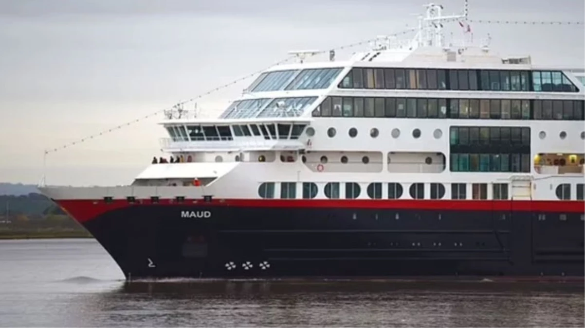 Kuzey Denizi’nde fırtınaya yakalanan yolcu gemisi denizin ortasında mahsur kaldı