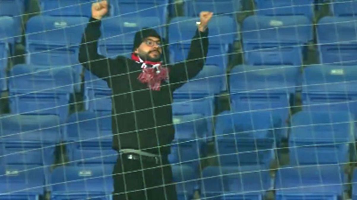 Tek kişilik taraftar! Çaykur Rizespor-Pendikspor maçının önüne geçen fotoğraf