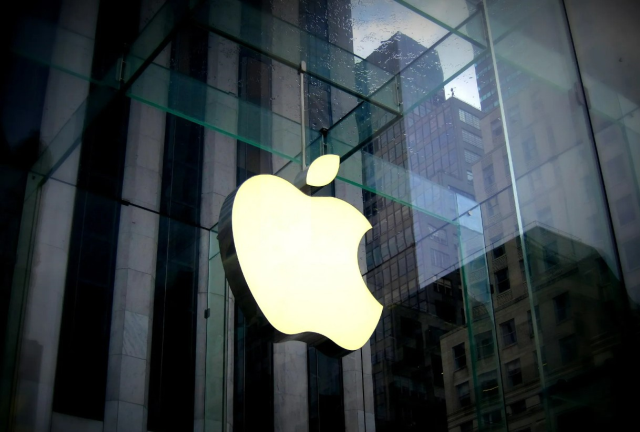 Apple, Rusya'da anti-tekel yasasını ihlal ettiği için 1,2 milyar ruble ceza ödedi