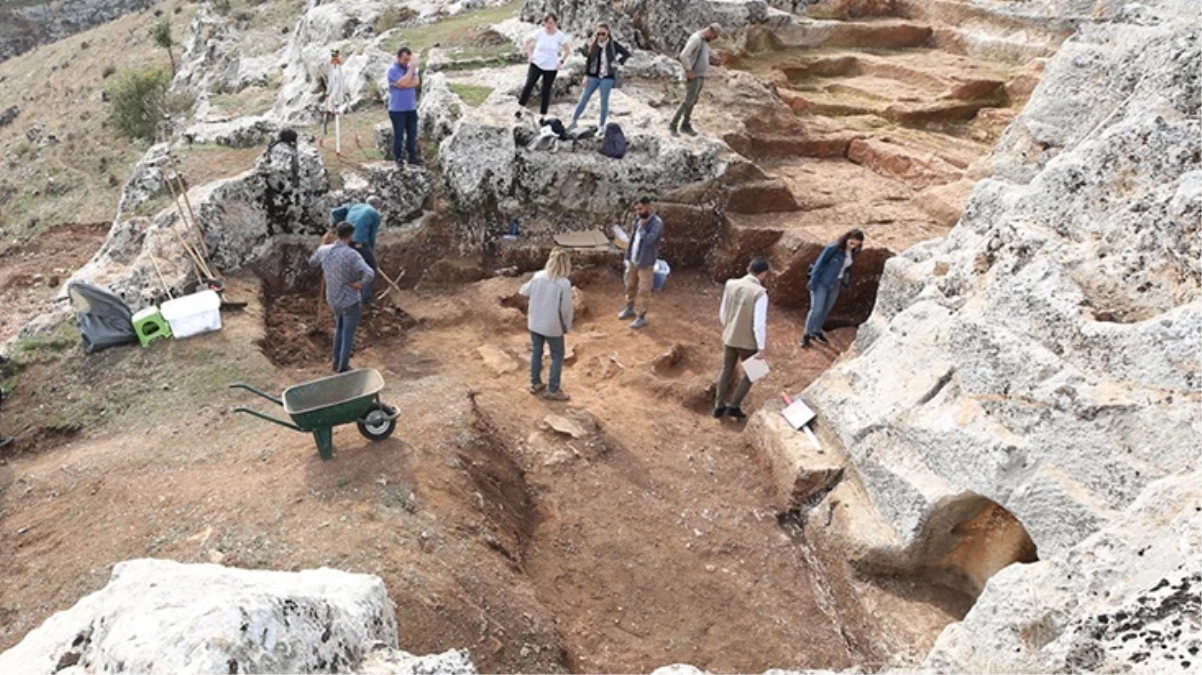 Diyarbakır'da 0-6 yaş arası 54 çocuğun gömülü olduğu mezarlık bulundu