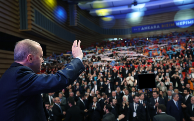 Cumhurbaşkanı Erdoğan, AK Parti'nin Ankara ilçe adaylarını açıkladı! İşte sıralı tam liste...