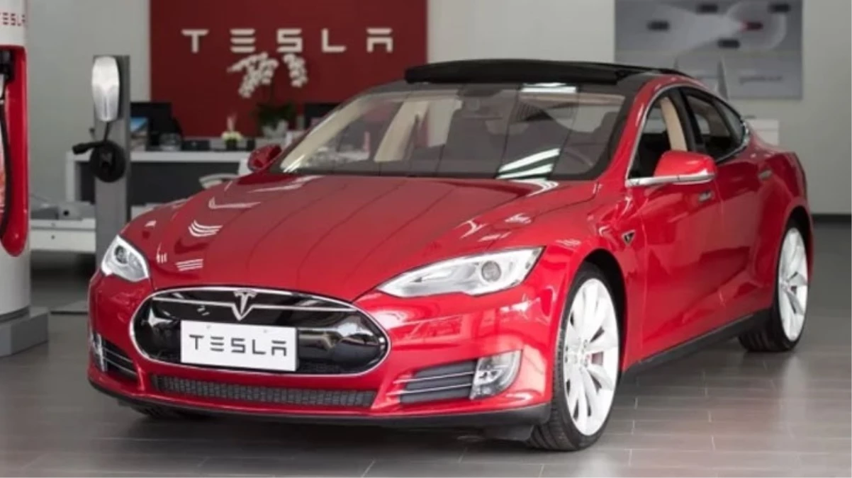 Tesla, Çin'de sattığı 1,6 milyon elektrikli aracını geri çağırdı