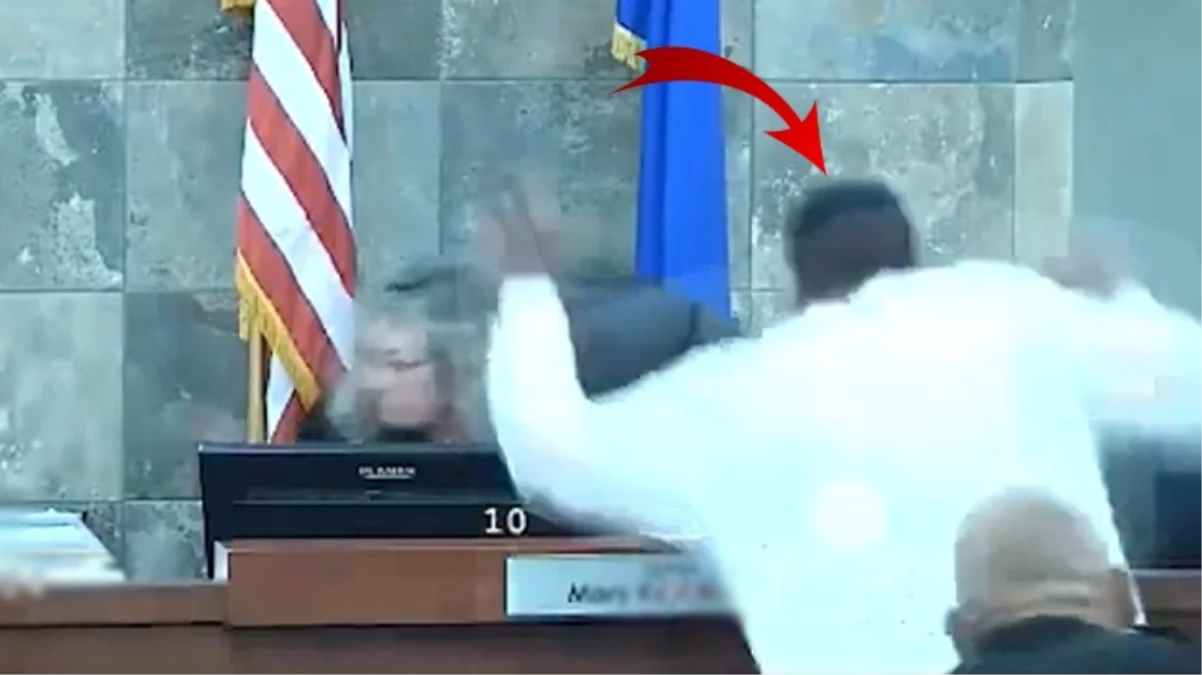 ABD’de bir mahkum, hapis cezasını ertelemeyen hakime saldırdı