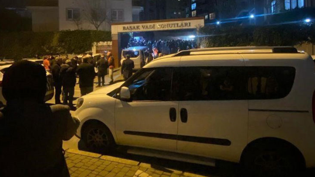 Kapalı Çarşı esnafı, Başakşehir'deki lüks sitenin otoparkında kurulan pusuda can verdi