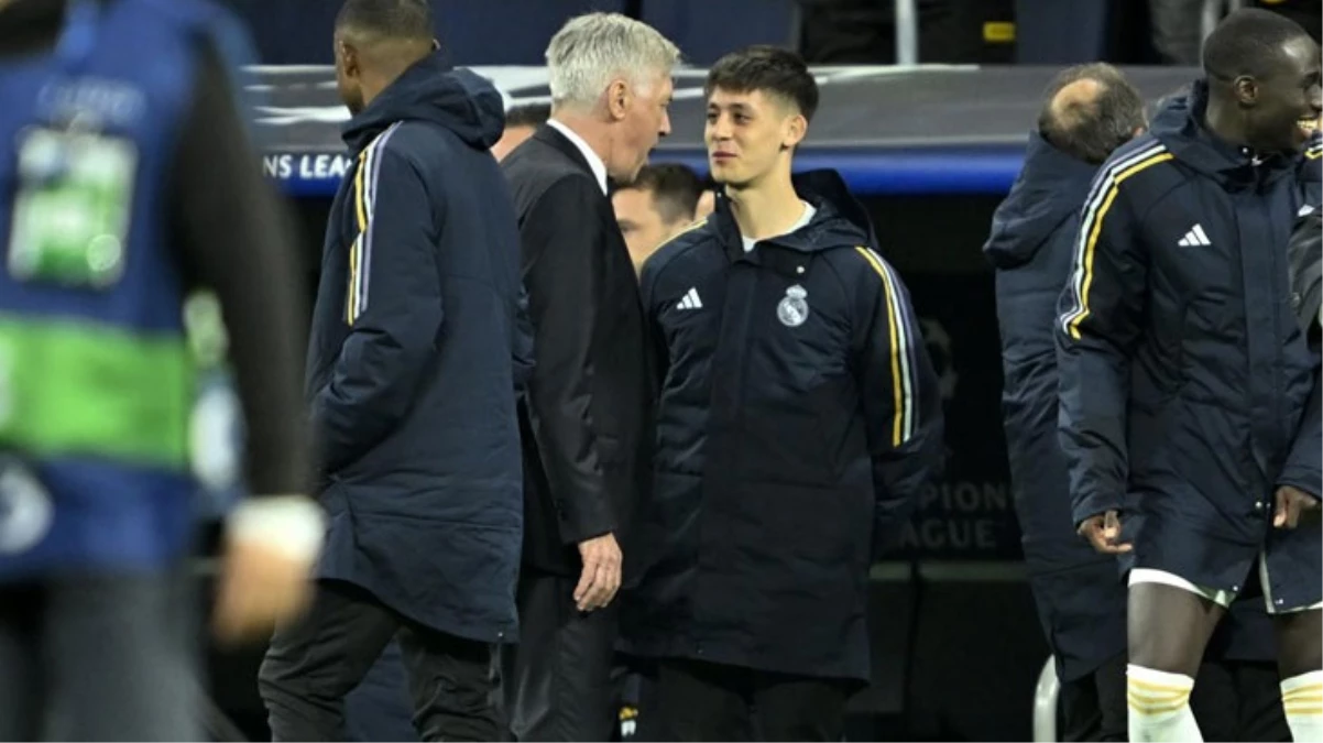 Ancelotti, oyuna almadığı Arda’yı maç sonu soyunma odasına çekti