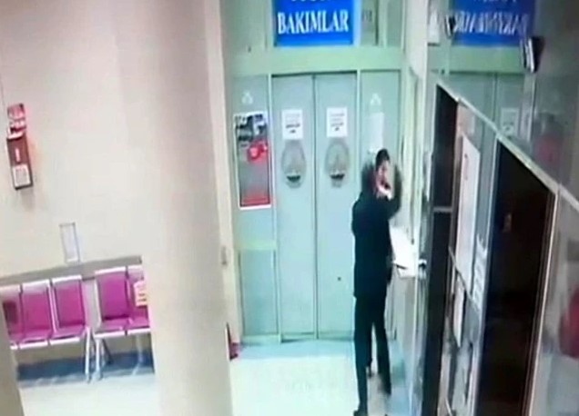 Kadın doktoru darbeden saldırganın ev hapsi cezası tutuklamaya çevrildi