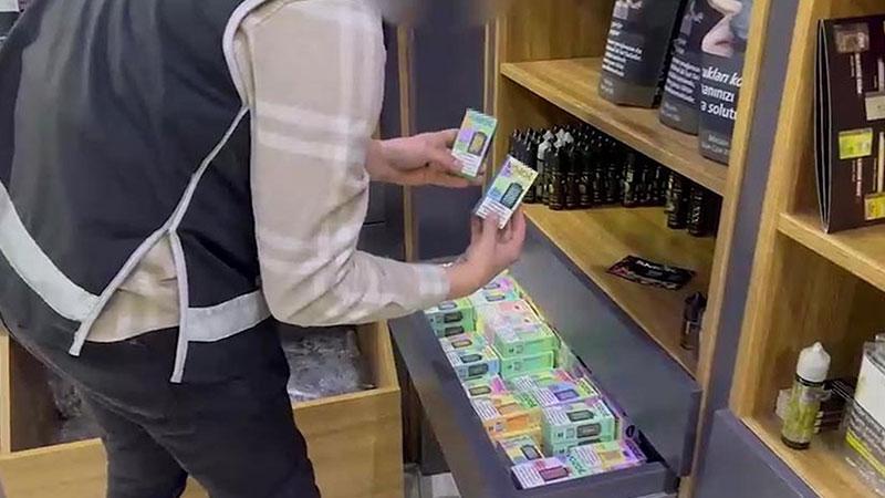 İzmir’deki kaçakçılık operasyonlarında 52 gözaltı; 8,2 milyon TL’lik vergi kaybı önlendi