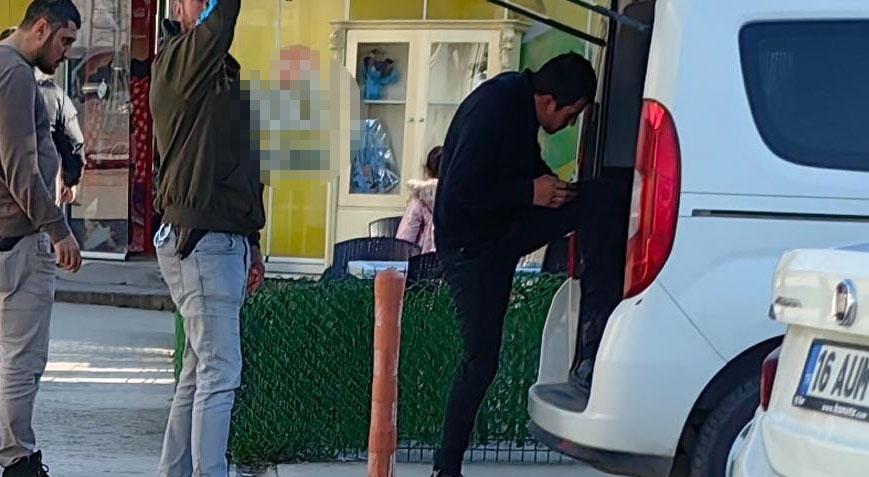 Yeşil reçeteli ilaç almak için önce eczacıyı tehdit etti sonra polislere saldırdı