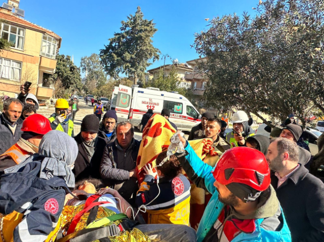 Depremde 6 çocuğunu kaybeden anne: Çocuklarımla enkaz altında helalleştim