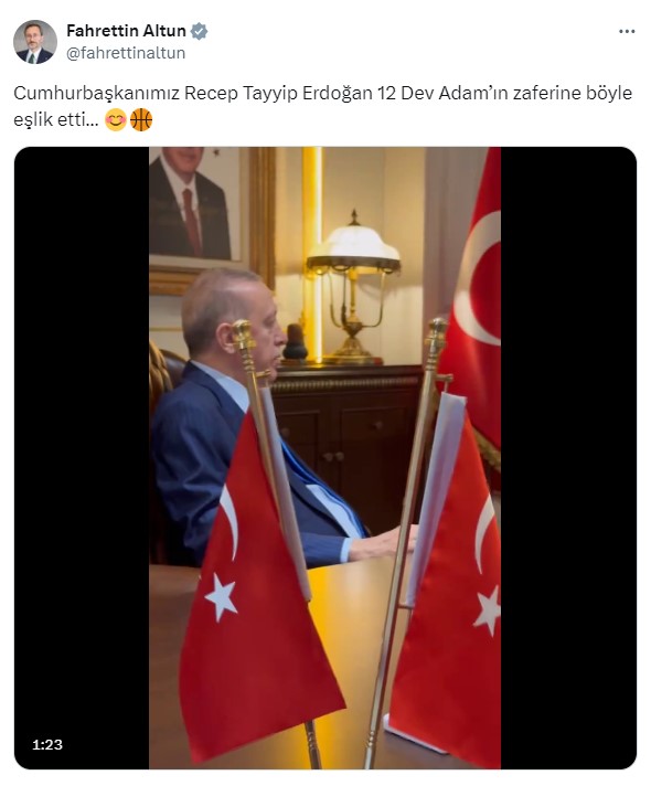 Cumhurbaşkanı Erdoğan, A Milli Erkek Basketbol Takımının maçını izlerken görüntülendi