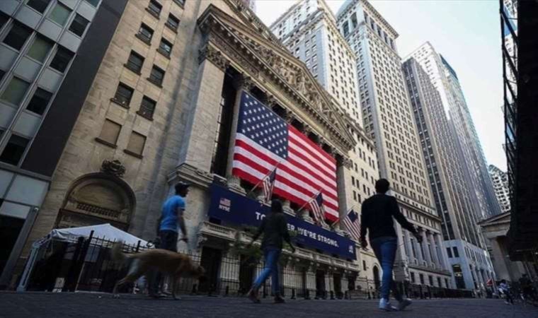 Amerikalıların kart borcu rekor seviyeye ulaştı