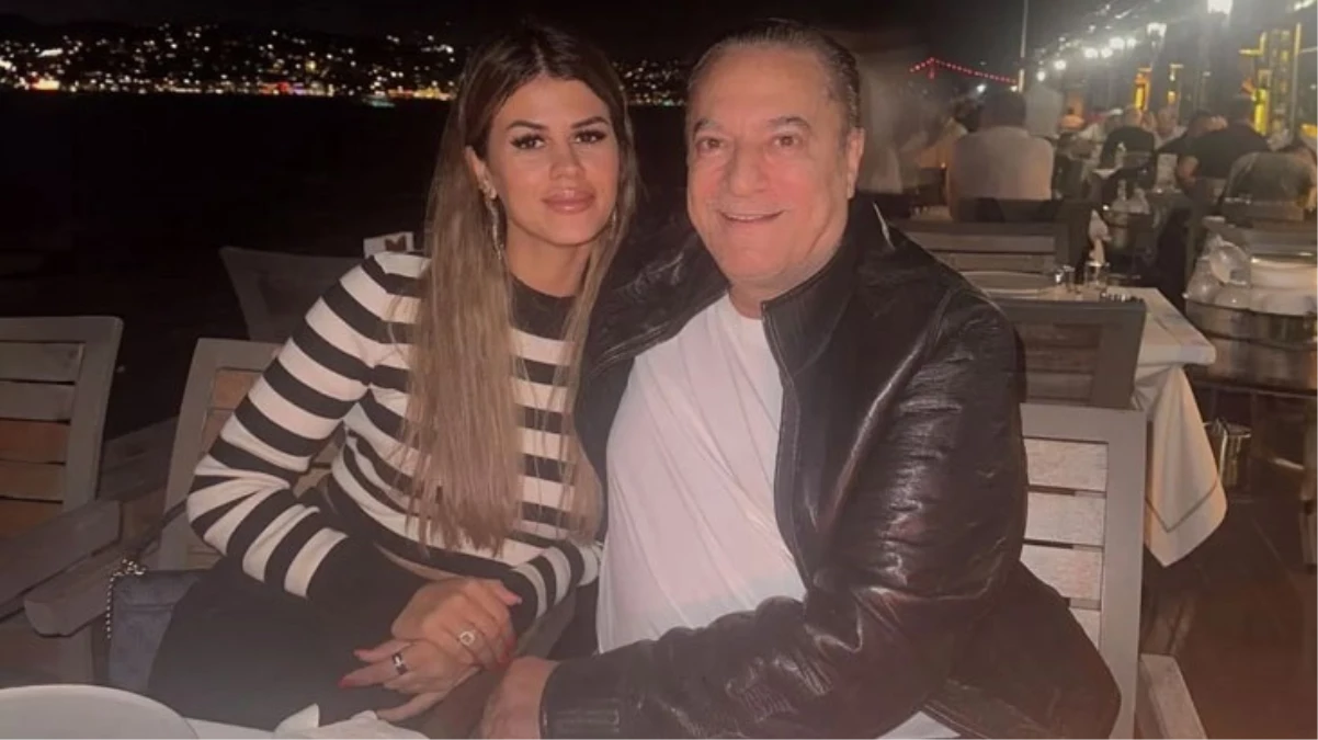 Mehmet Ali Erbil, kendisinden 40 yaş küçük sevgilisi ve ailesiyle yemekte
