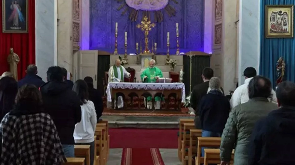 Santa Maria İtalyan Kilisesi’nde saldırıdan sonra ilk pazar ayini