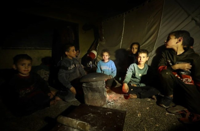 Gazzeli çocuktan Ramazan mesajı: Sahura davulcu değil, bombardıman sesiyle uyanıyoruz
