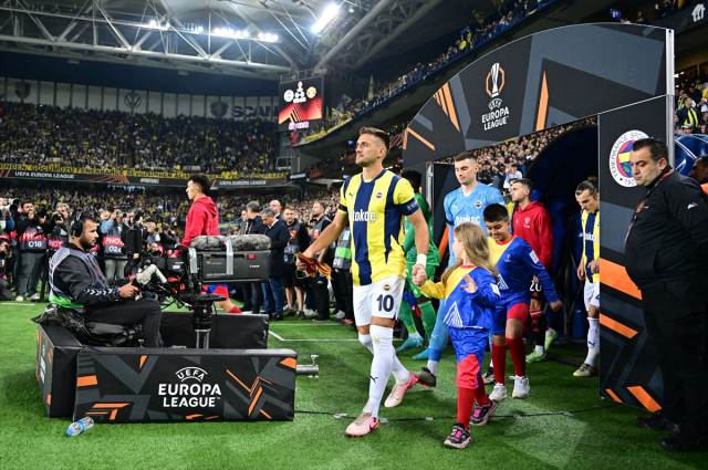 Fenerbahçe, Manchester United ile 1-1 berabere kaldı