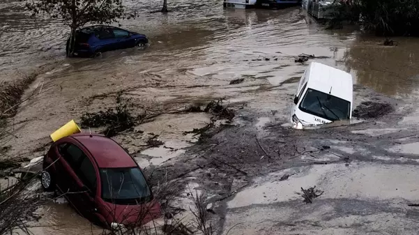 İspanya'yı sel vurdu! 51 kişi hayatını kaybetti