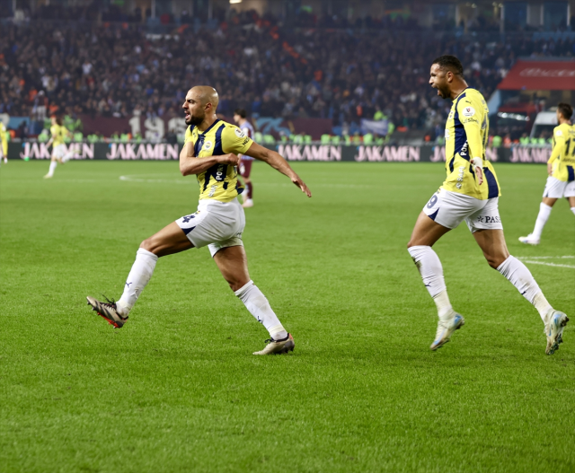 Fenerbahçe, Trabzonspor'u deplasmanda 3-2 yendi