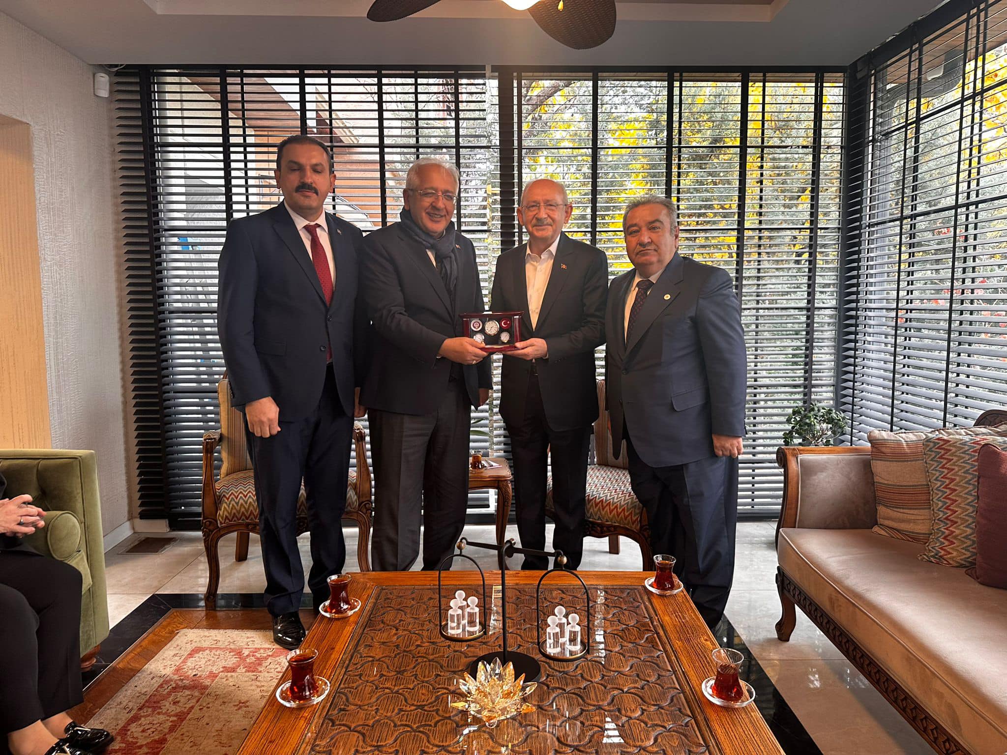 Çankırı Konfederasyonu CHP Eski Genel Başkanı Kemal Kılıçdaroğlu’nu ziyaret etti