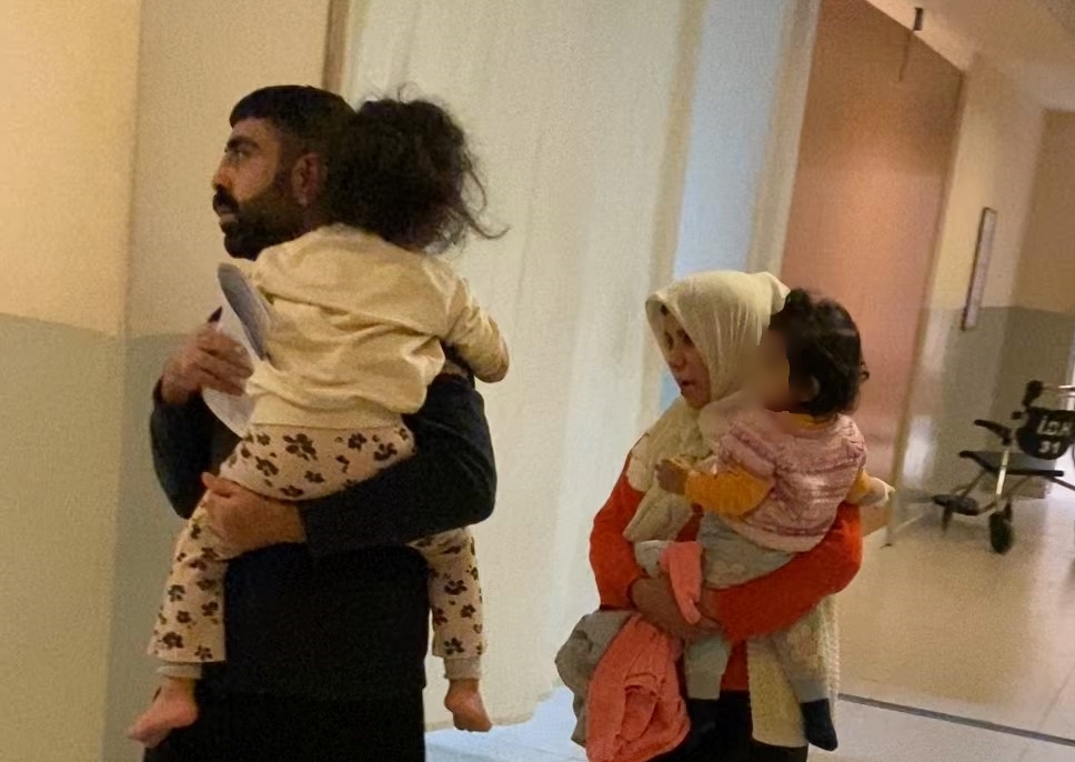 Çamaşır suyu içen 2 kardeş hastanelik oldu