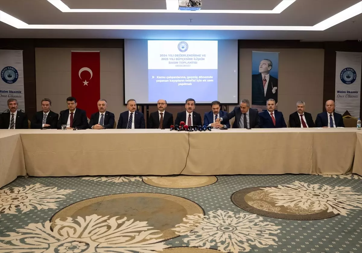 Türkiye Kamu-Sen, memur ve emekli maaşlarına yeni yıl için talep ettikleri artış oranını duyurdu