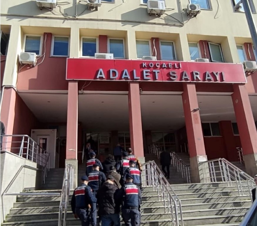 Kocaeli’de terör örgütü DEAŞ operasyonu: 3 gözaltı