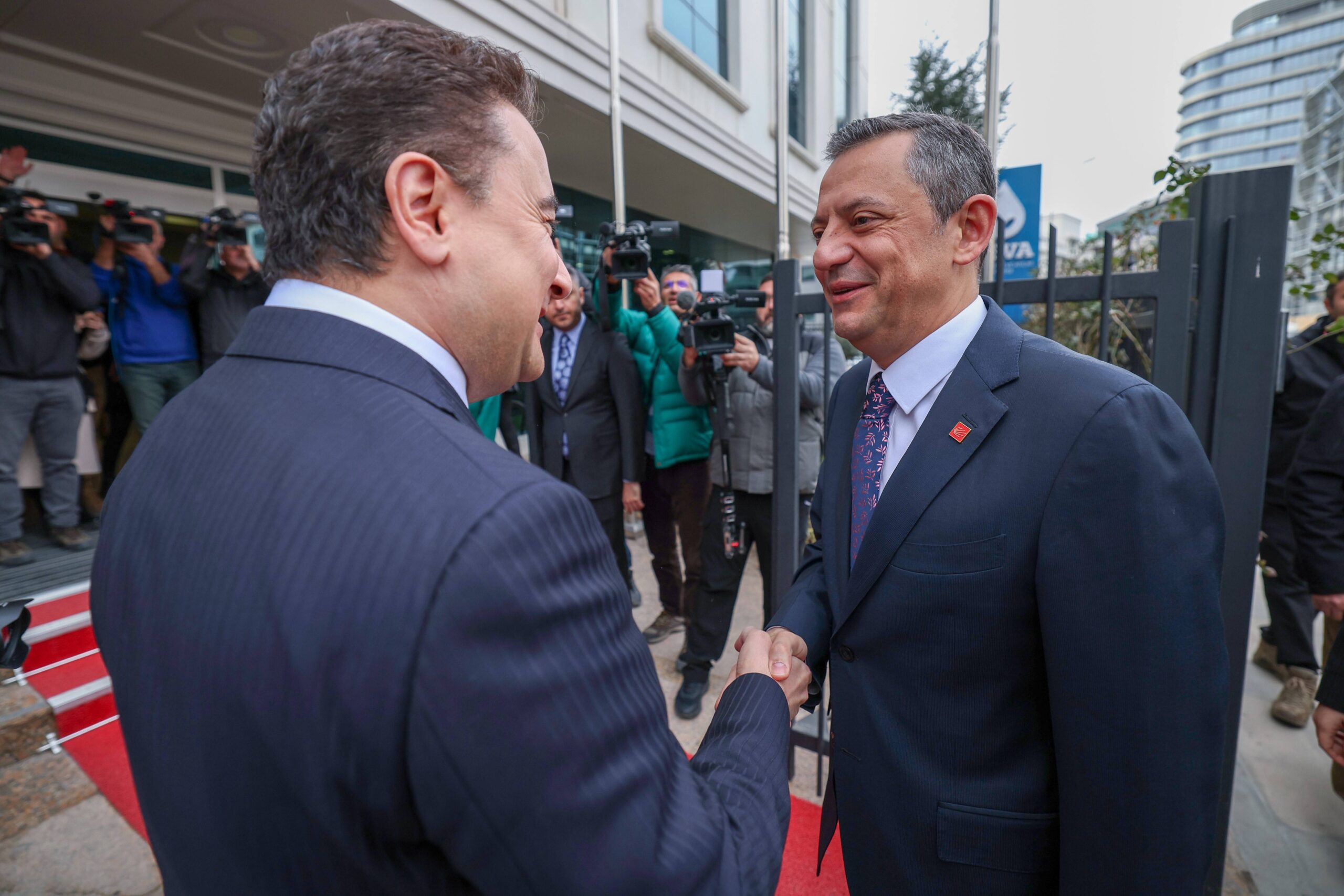 CHP Genel Başkanı Özel: “(İki adayla seçime gidileceği iddiaları) Öyle bir senaryomuz yok”