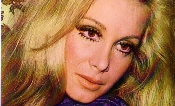 Filiz Akın vefat etti