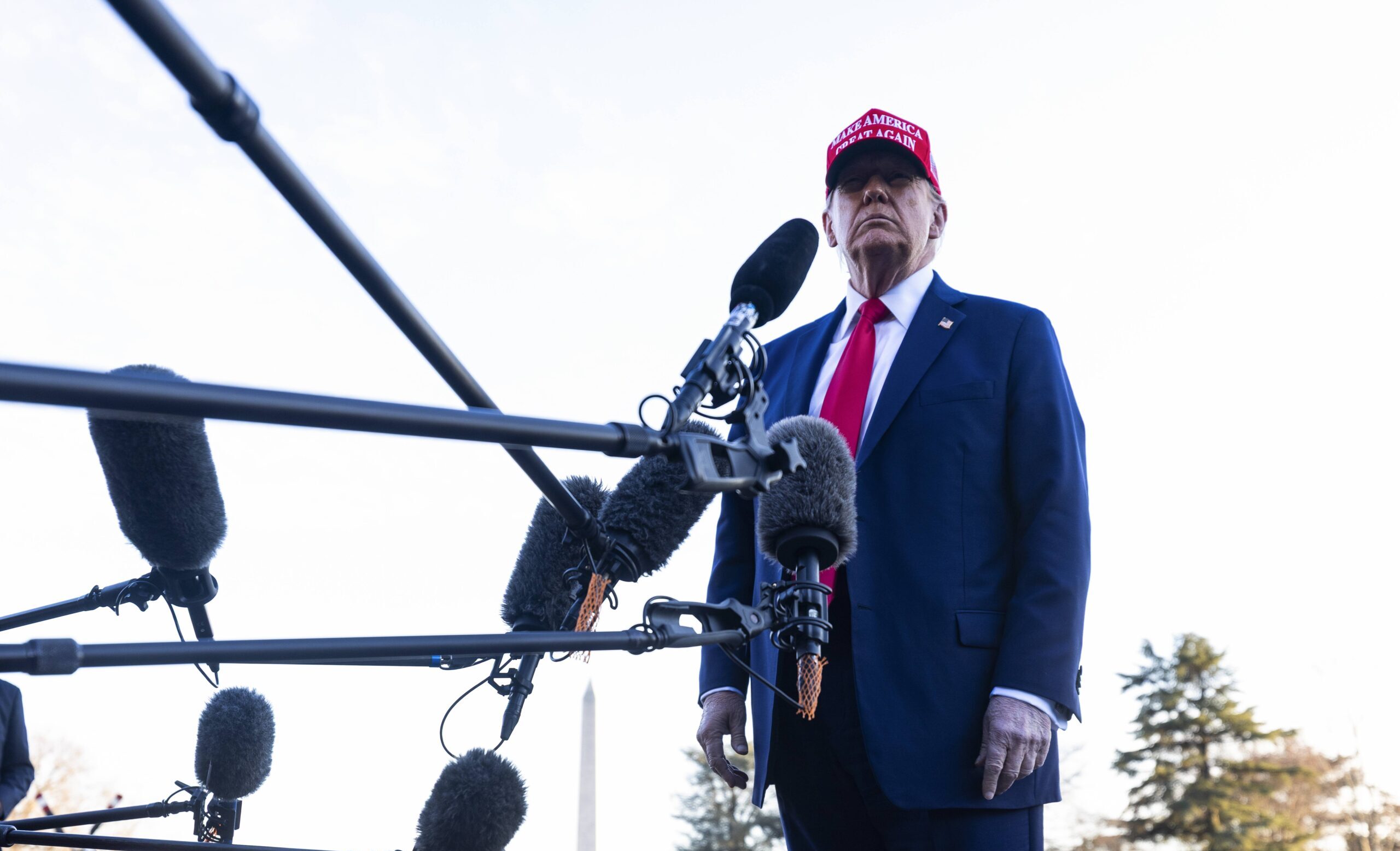 Trump, olaylı görüşme sonrasında Zelenskiy’i hedef aldı: “Cesaretlendiği için barış yapmayan birini aramıyoruz”