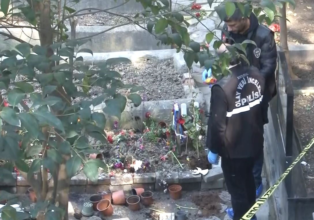 İtalyan şefin oğlu Mattia Ahmet Minguzzi’nin mezarına saldırı