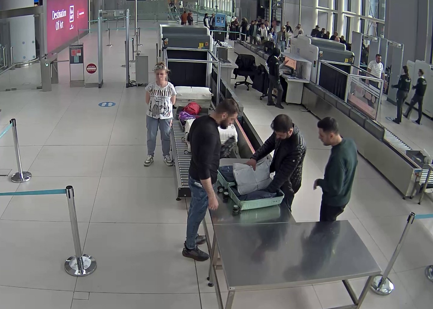 İstanbul Havalimanı’nda kaçakçılara suçüstü